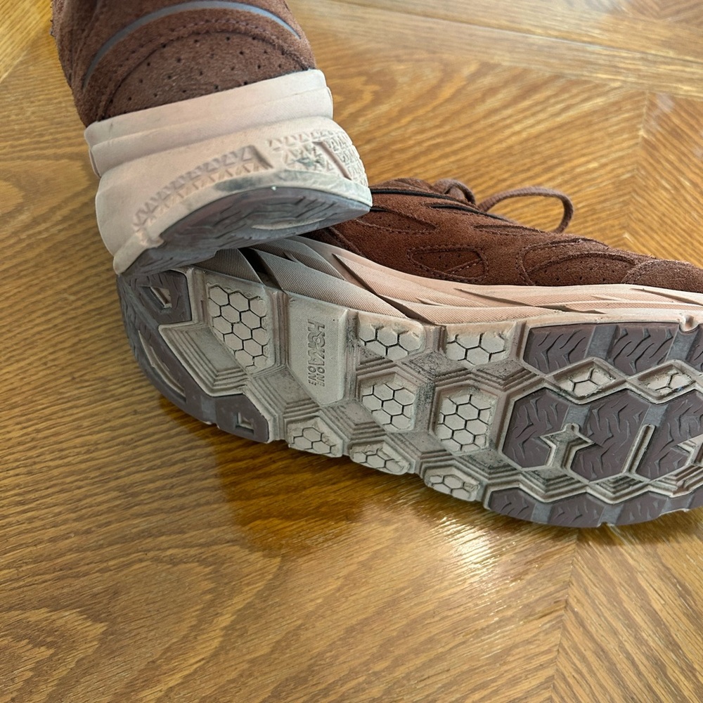 Hoka Clifton in Brown Suede size 10.5 - Picture 5 of 5